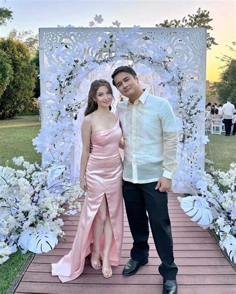 jm de guzman jakol|JM de Guzman, Donnalyn Bartolome now officially a couple.